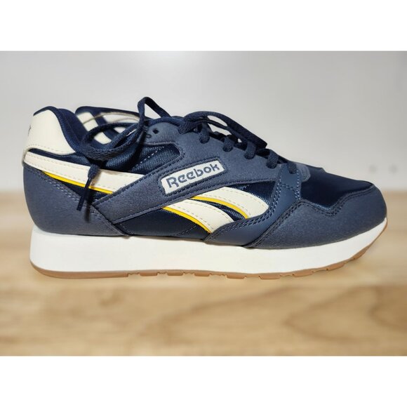 Unisex reebok size 7 - Picture 1 of 8